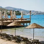 Hotel Lavinya 3*