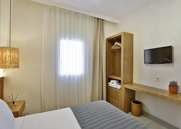 Hotel Lavinya