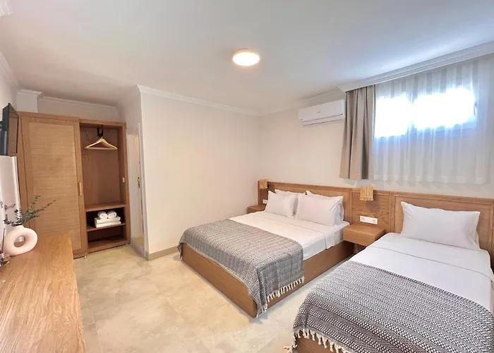 Lavinya Hotel 3*