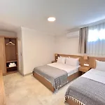 Lavinya Otel 3*