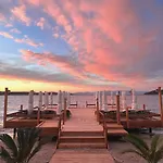酒店 Lavinya 3*