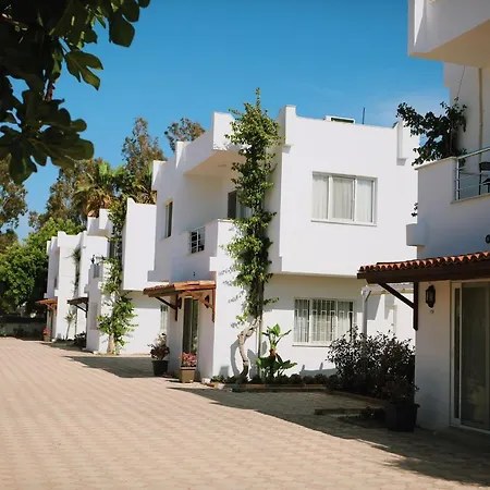 Hotel Lavinya