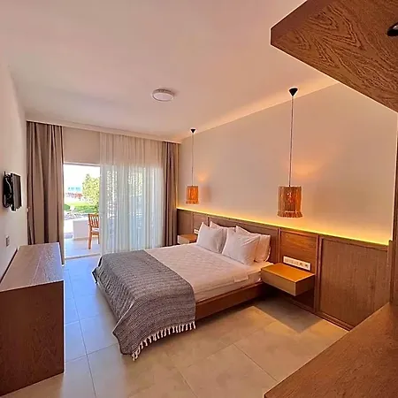 Lavinya 3*