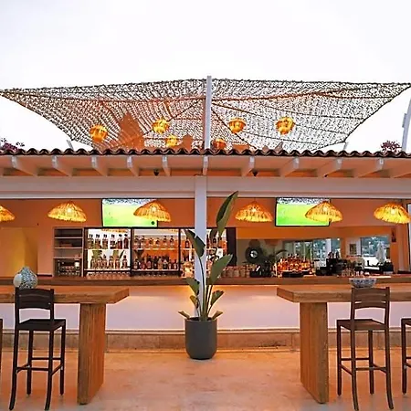 Lavinya Hotel 3*