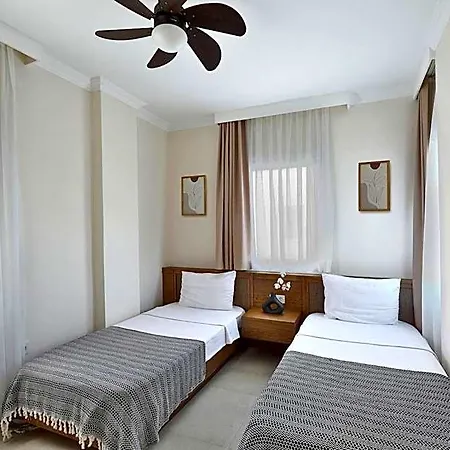 Hotel Lavinya