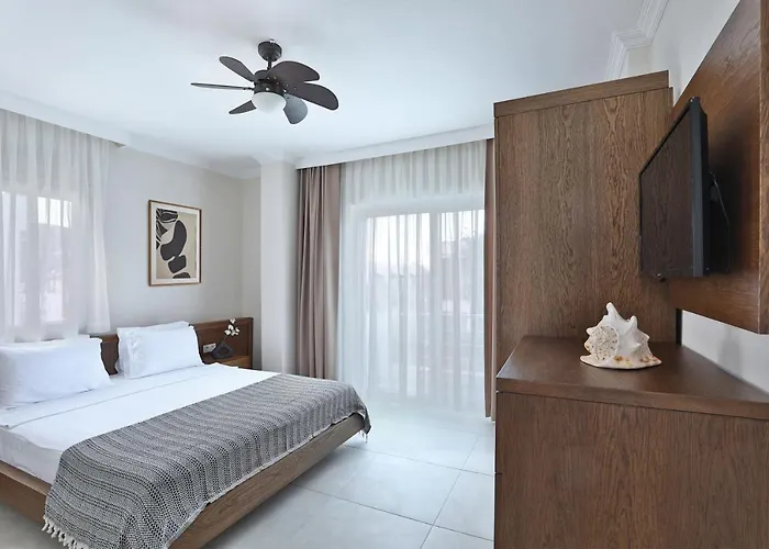 Lavinya Hotel Golturkbuku